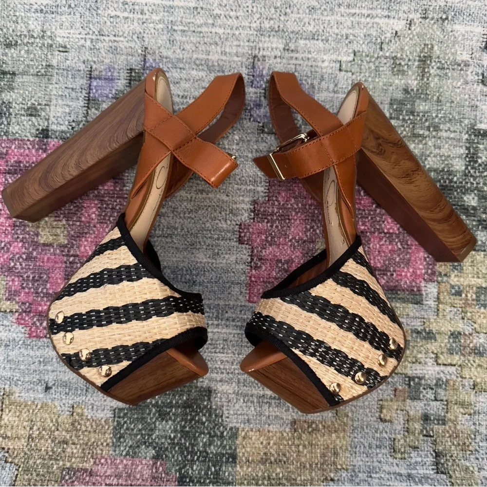 Jessica Simpson Dealyn Platform Heel - Picture 4 of 12